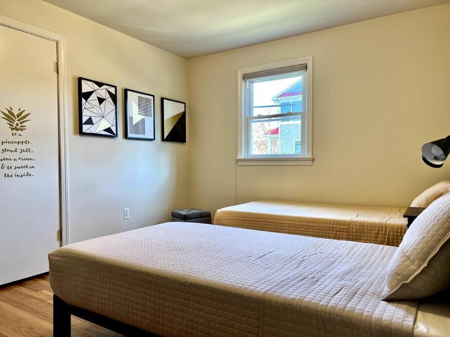 New 3 Brd Modern Urban Gateway Apartment Arlington Exterior photo