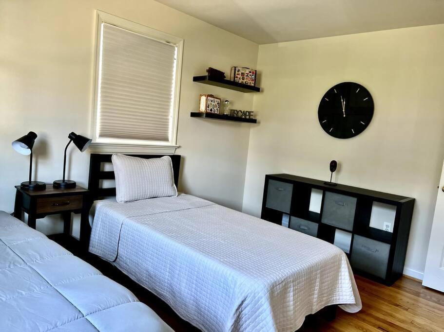 New 3 Brd Modern Urban Gateway Apartment Arlington Exterior photo
